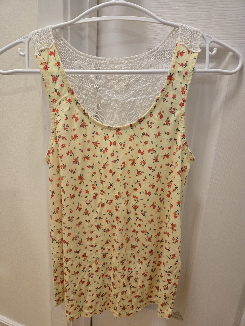 Twik Yellow Floral Lace-Back Tank Top Size Small